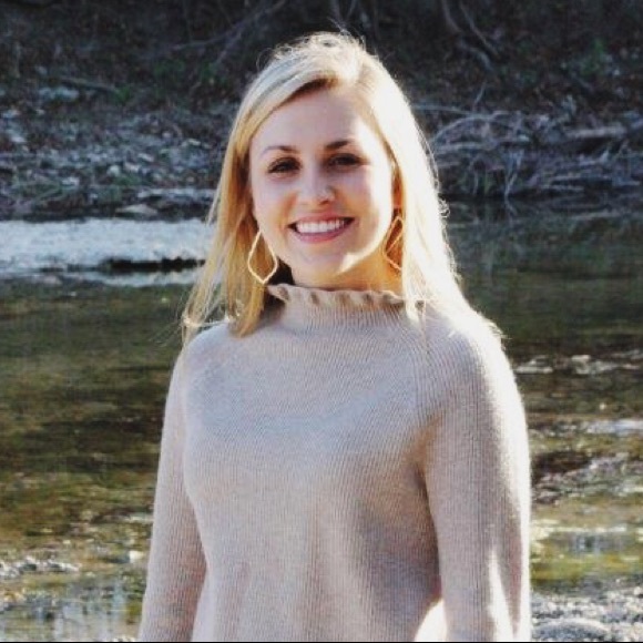 Meet your Posher, Hannah - Picture 1 of 1